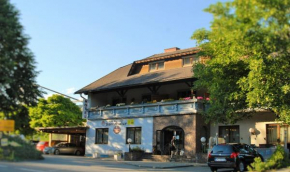 Гостиница Bärnthaler Gasthof Restaurant  Бад-Санкт-Леонхард